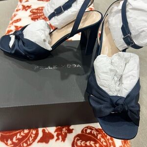 NWT Pelle Moda Navy Satin Heeled Sandals